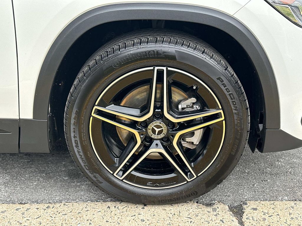 Thumbnail: 2022 Mercedes-Benz GLA - 17