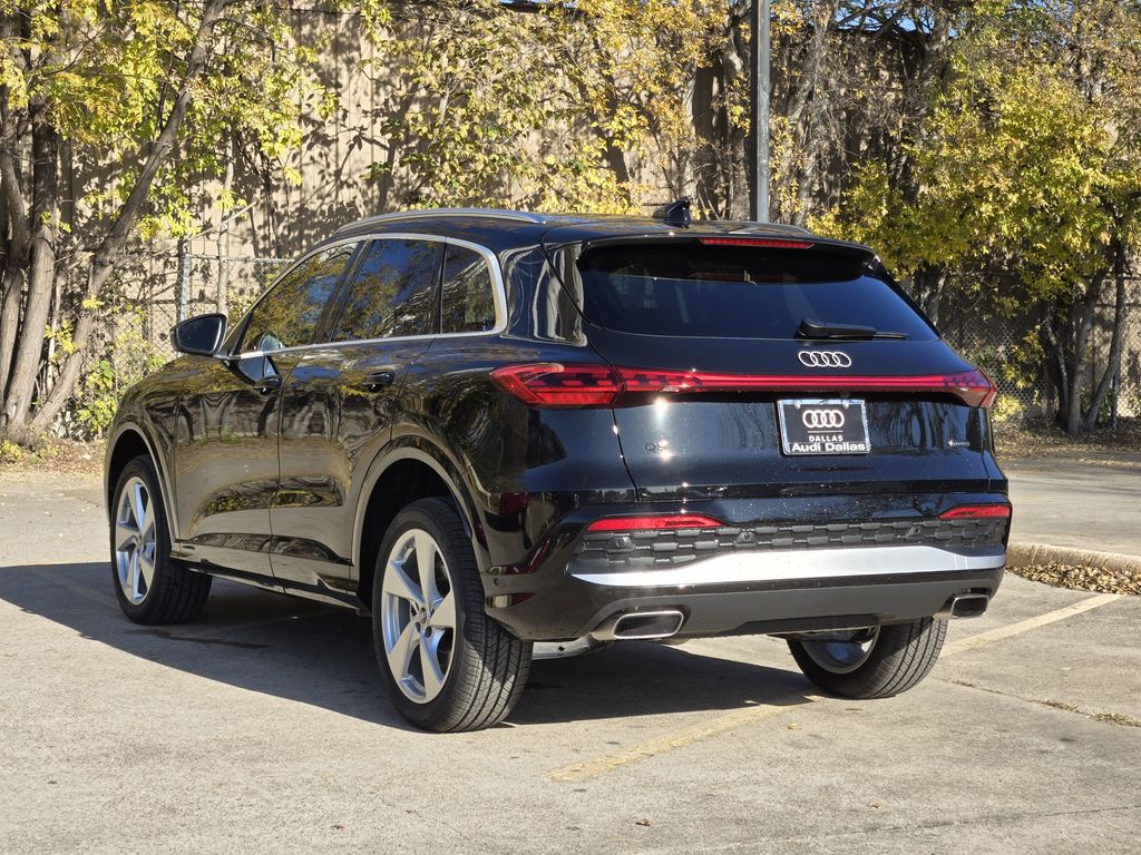 new 2025 Audi Q5 car, priced at $59,850