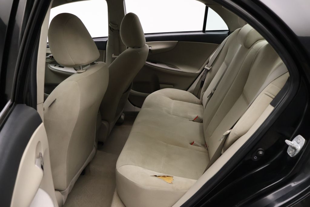 Thumbnail: 2012 Toyota Corolla - 19