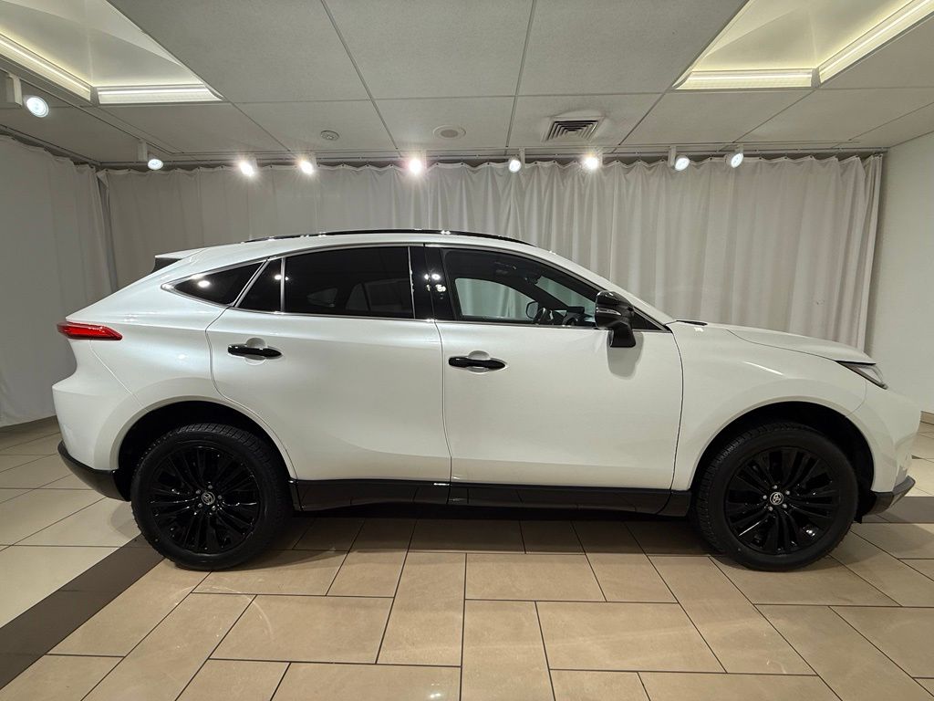 Thumbnail: 2024 Toyota Venza - 6