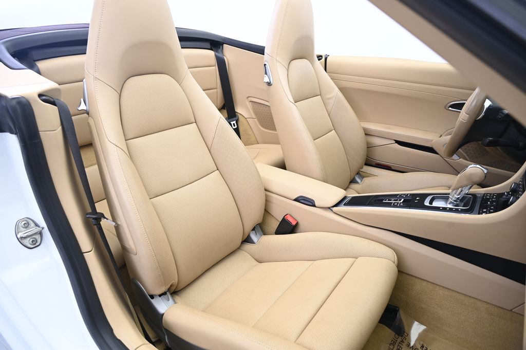 Thumbnail: 2015 Porsche 911 - 23