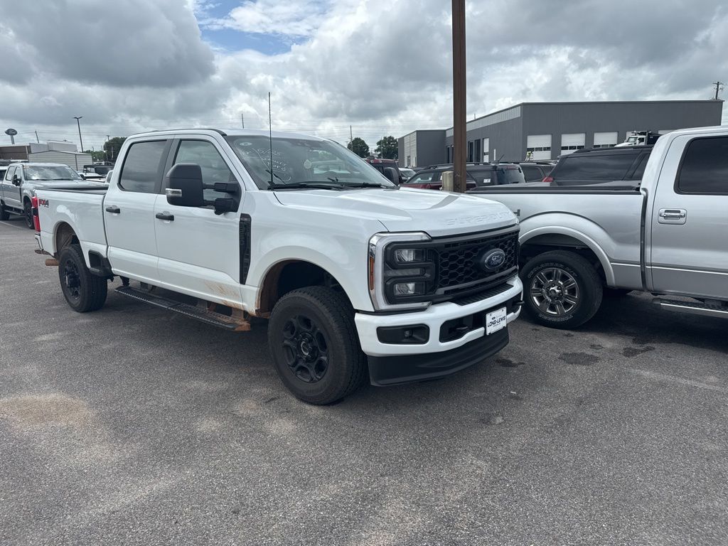 2026 Ford F-250 Super Duty XL Crew Cab 4WD