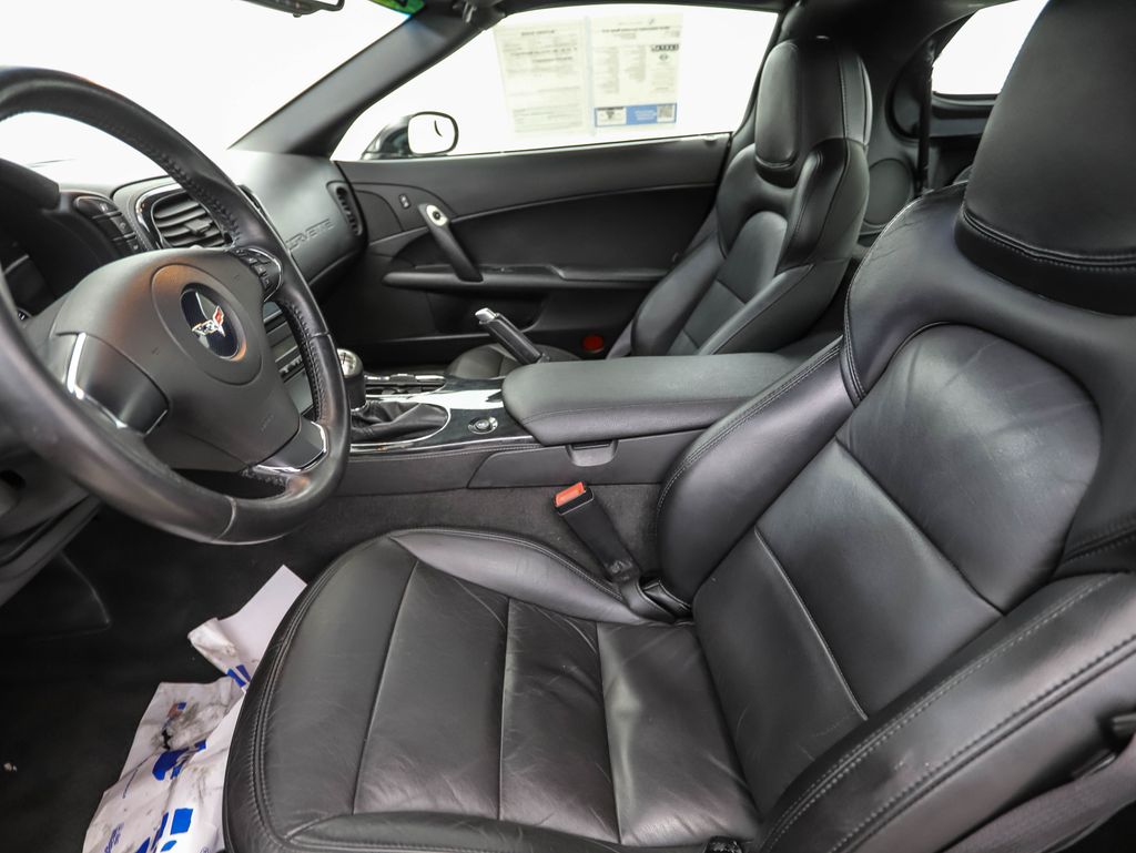 Thumbnail: 2013 Chevrolet Corvette - 11