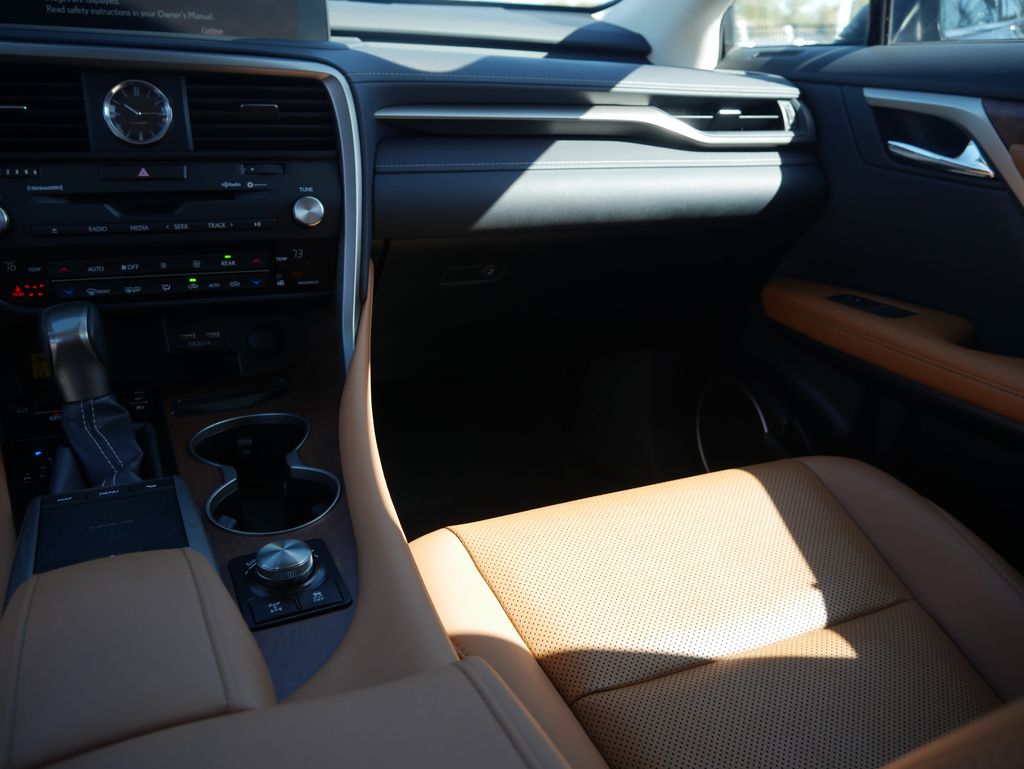 Thumbnail: 2021 Lexus RX - 32