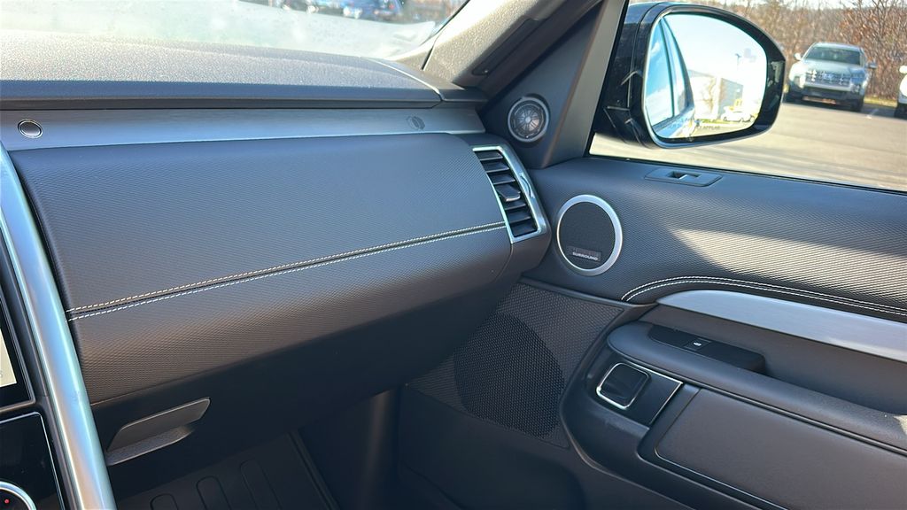 new 2026 Land Rover Discovery car, priced at $81,290