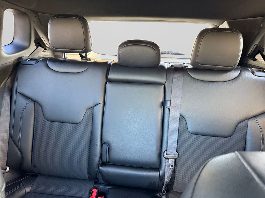 2023 Jeep Compass Latitude Red at South Hills CDJR