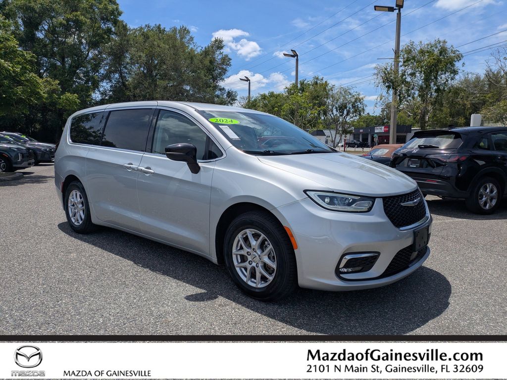 Silver Mist Clearcoat 2024 Chrysler Pacifica Touring L FWD Minivan Front-Wheel Drive 9-Speed Automatic