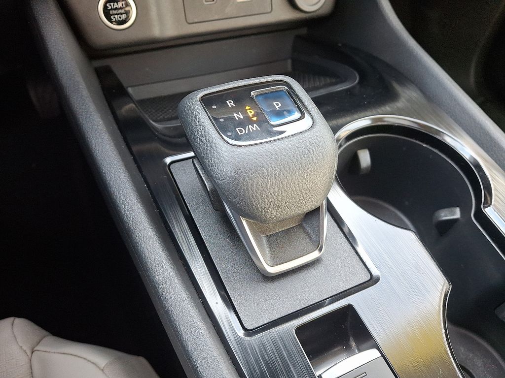 Thumbnail: 2022 Nissan Rogue - 16