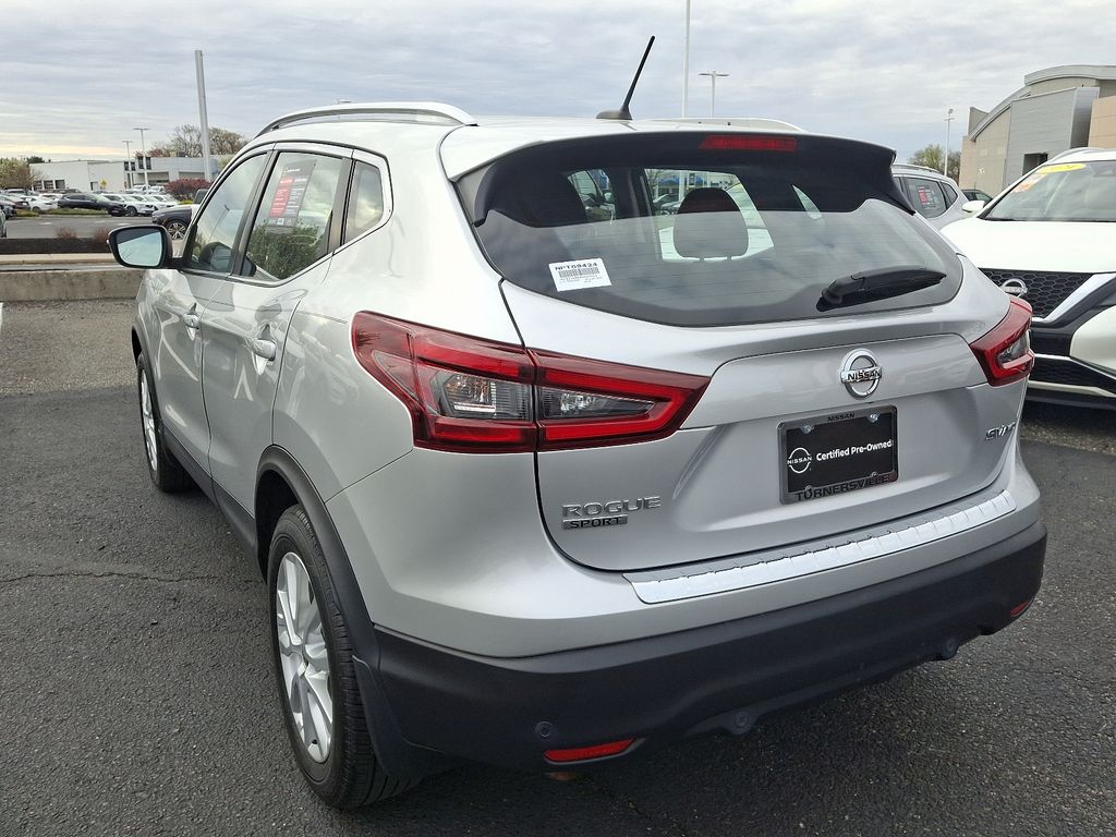 2021 Nissan Rogue Sport SV 4