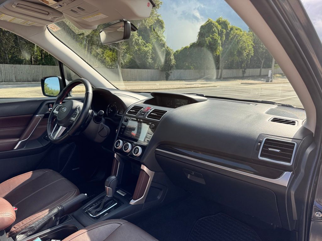 2018 Subaru Forester 2.0XT Touring photo 25