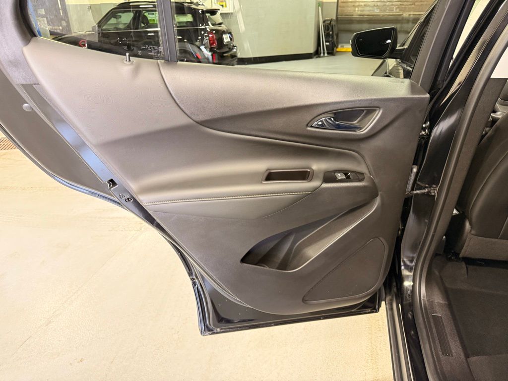 Thumbnail: 2022 Chevrolet Equinox - 20