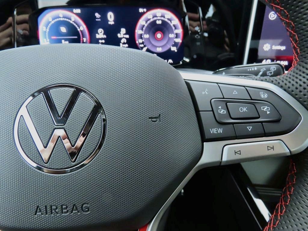 Thumbnail: 2026 Volkswagen Golf - 12