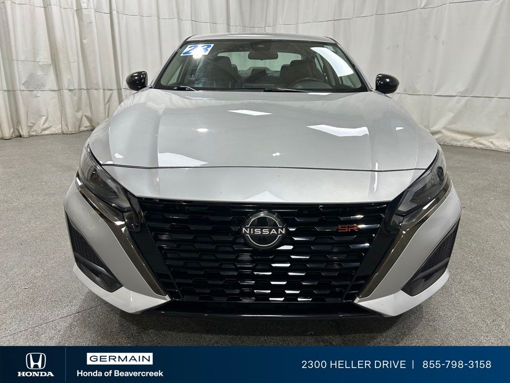 Used 2023 Silver Nissan 2.5 SR image 3