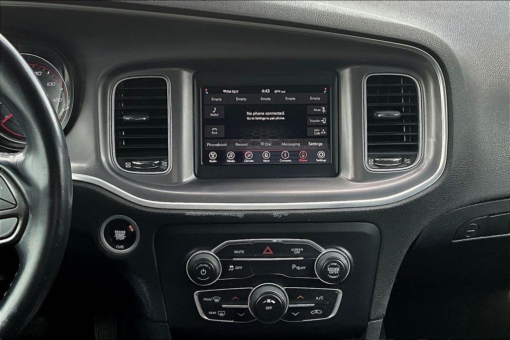 2022 Dodge Charger SXT - 9