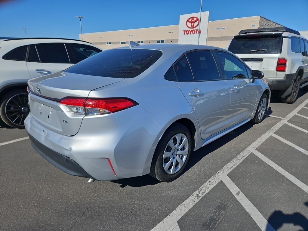 Thumbnail: 2024 Toyota Corolla - 3