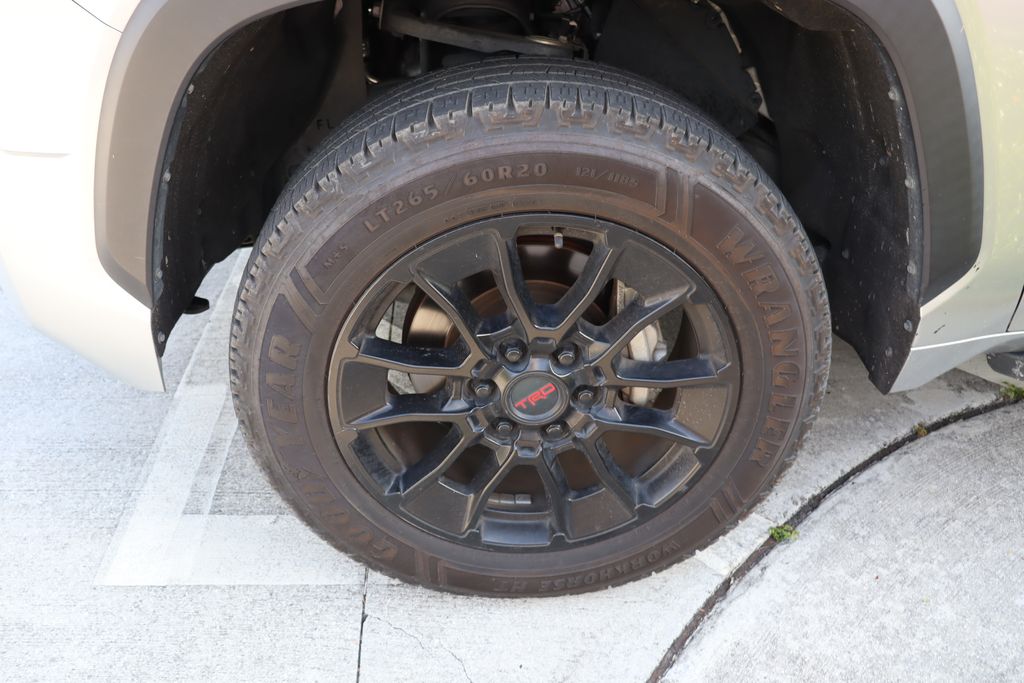 2023 Toyota Tundra SR5 4