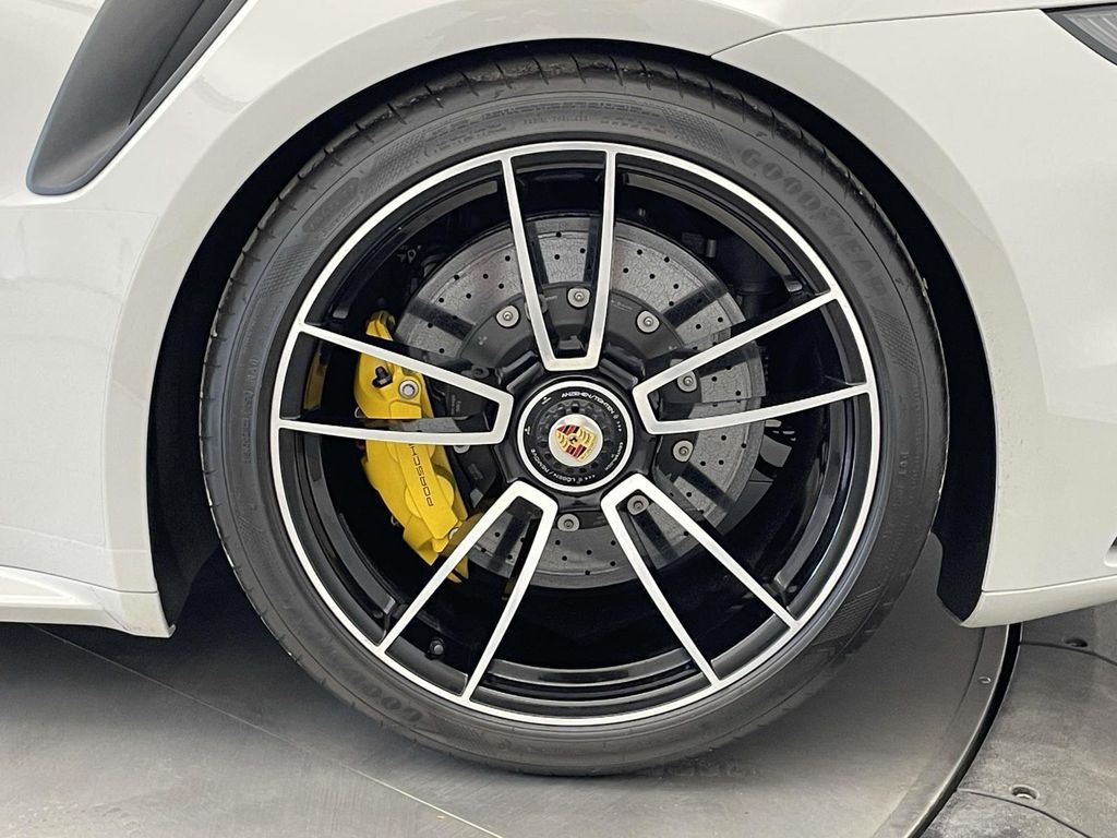 2023 Porsche 911 Turbo S - 11