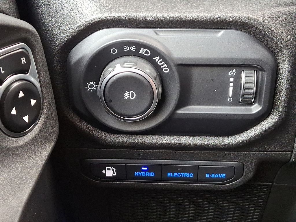 Thumbnail: 2024 Jeep Wrangler - 23