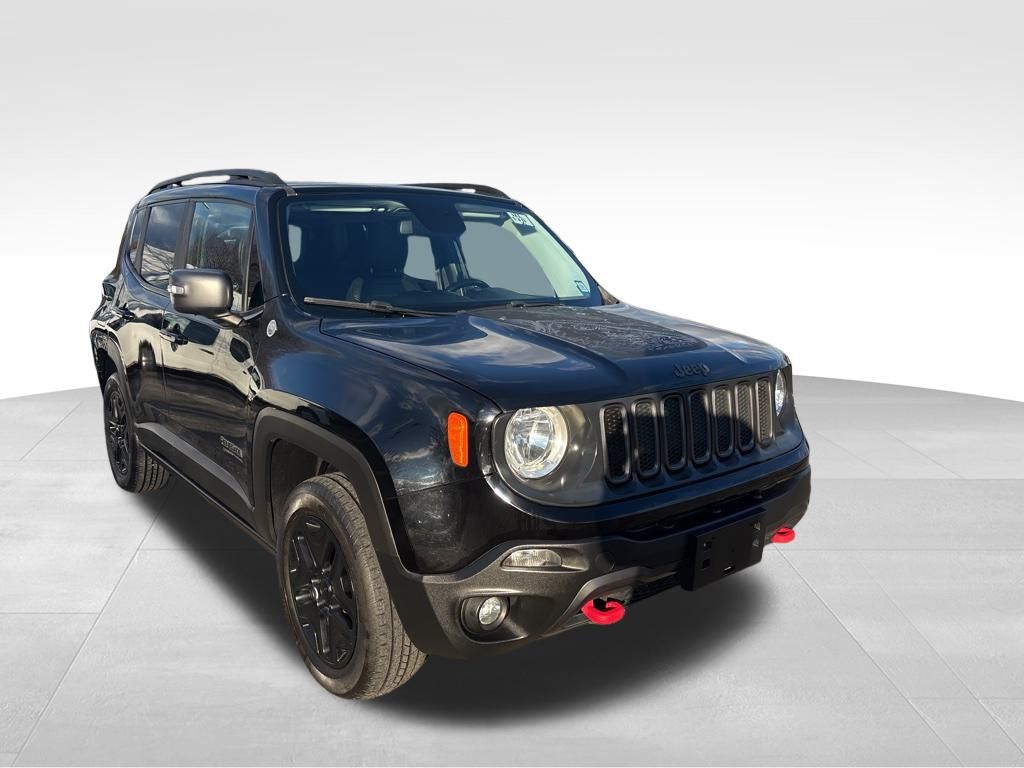 2017 Jeep Renegade Deserthawk 3