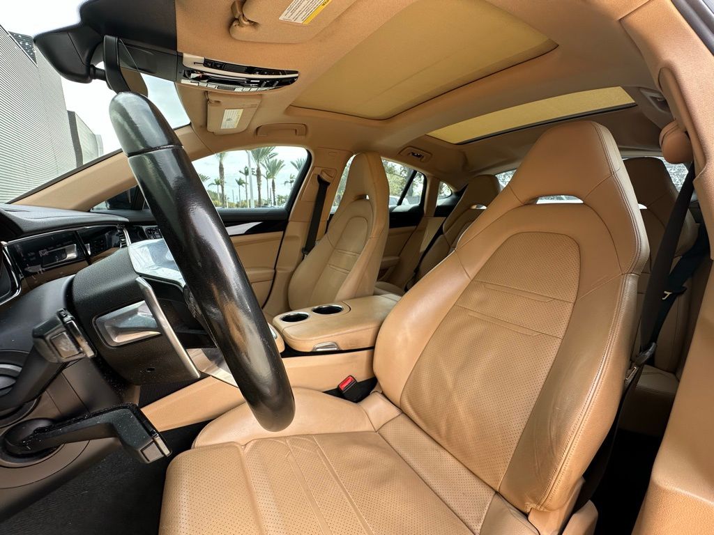Thumbnail: 2018 Porsche Panamera - 5