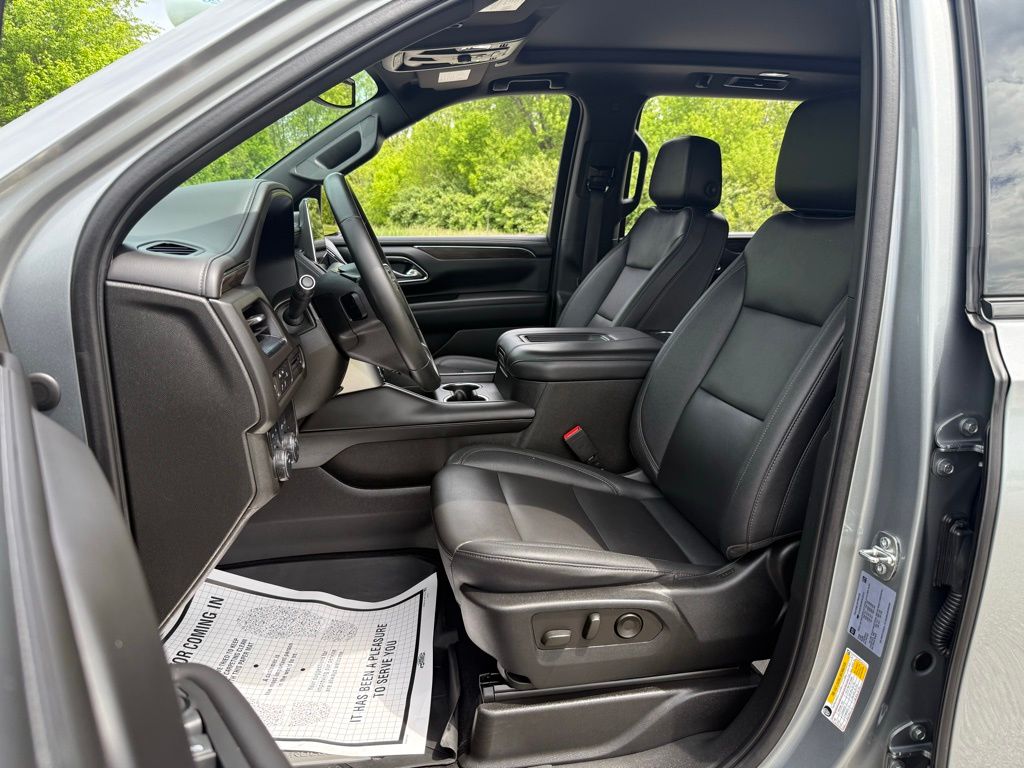 2023 Chevrolet Suburban Z71 - Photo 10