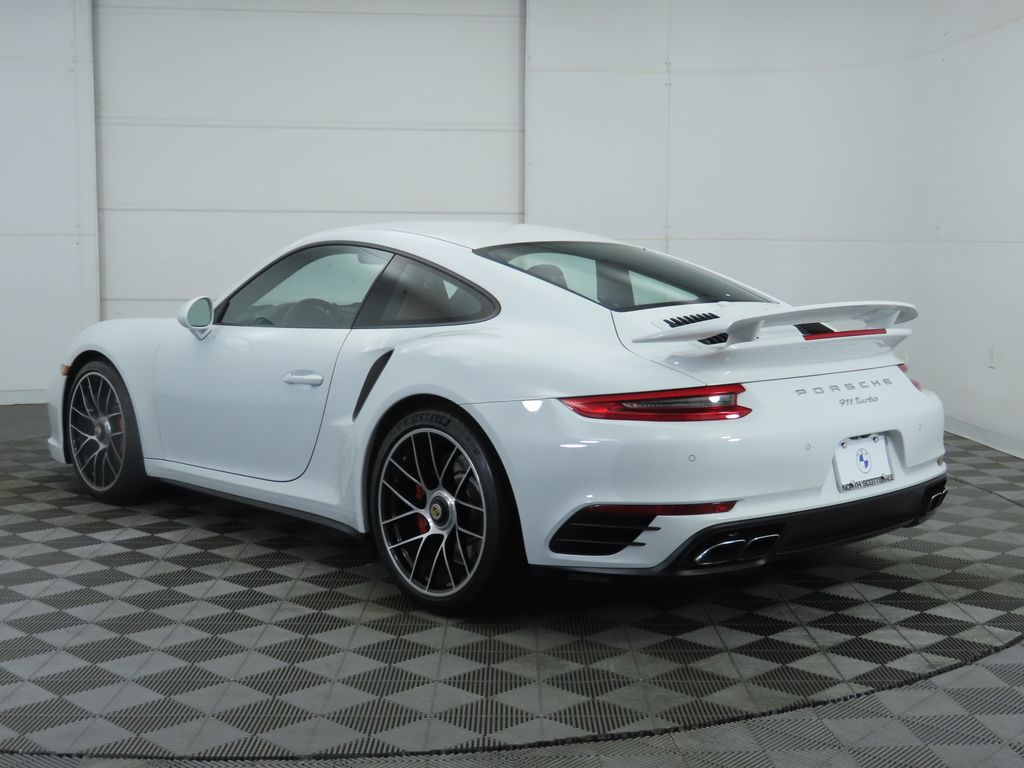 Thumbnail: 2018 Porsche 911 - 7