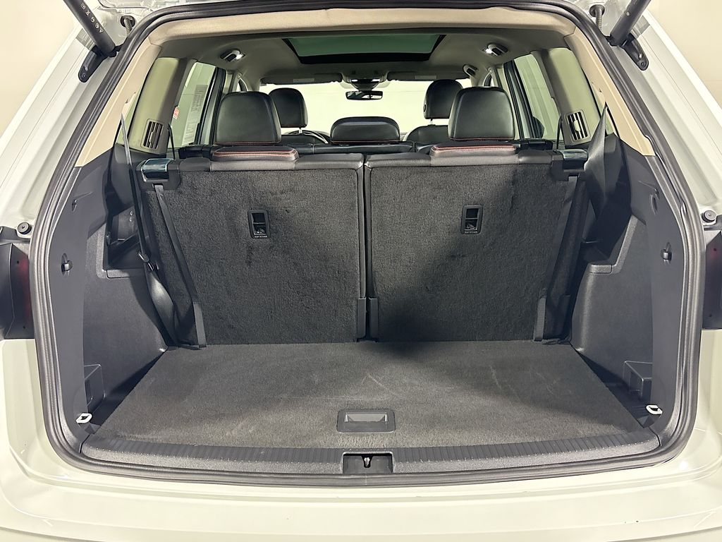 2024 Volkswagen Atlas 2.0T Peak Edition SE w/Technology