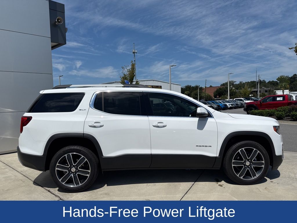 2022 GMC Acadia SLT