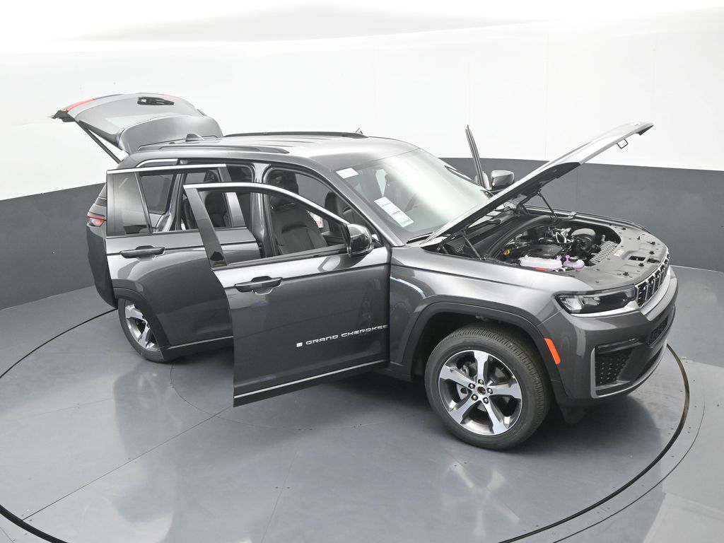 New 2026 Baltic Gray Metallic Clearcoat Jeep Limited image 56