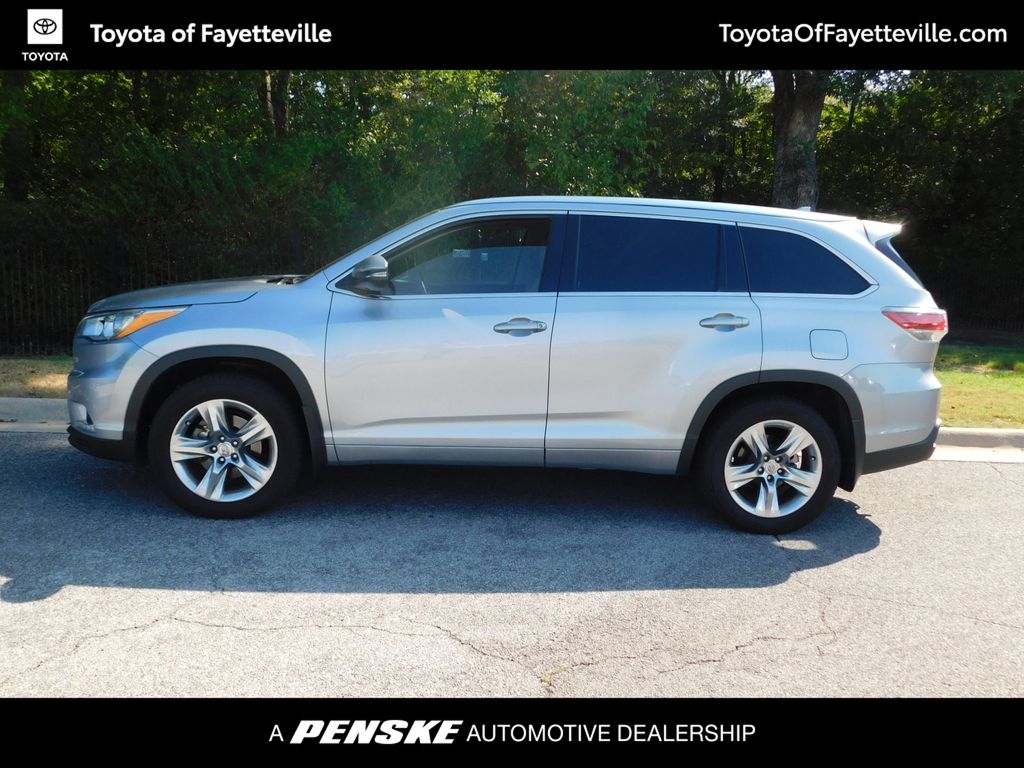 Thumbnail: 2014 Toyota Highlander - 9