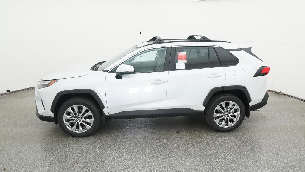 Thumbnail: 2025 Toyota RAV4 - 17