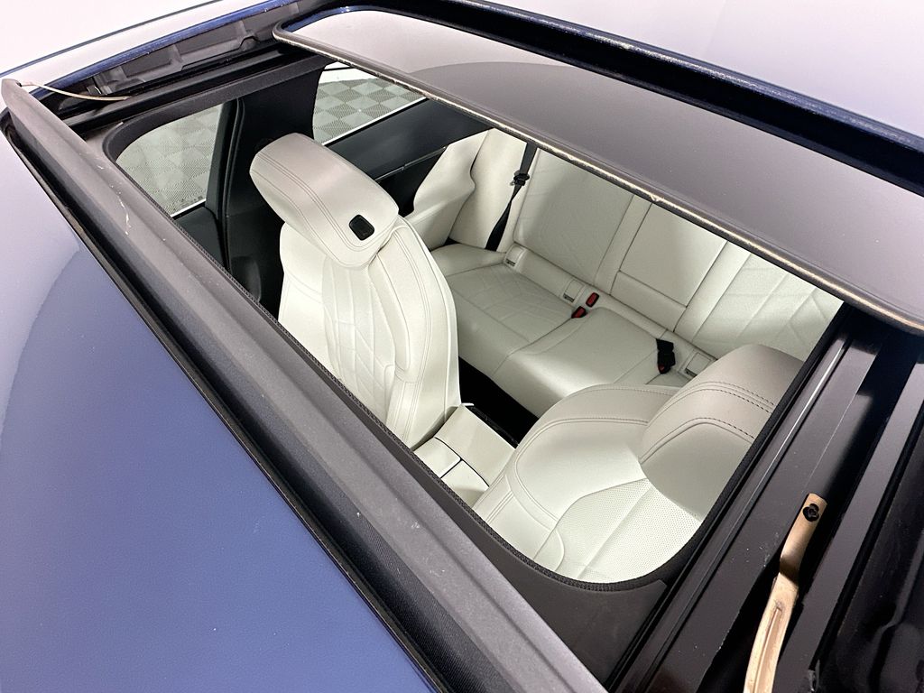 Thumbnail: 2026 BMW i5 - 22