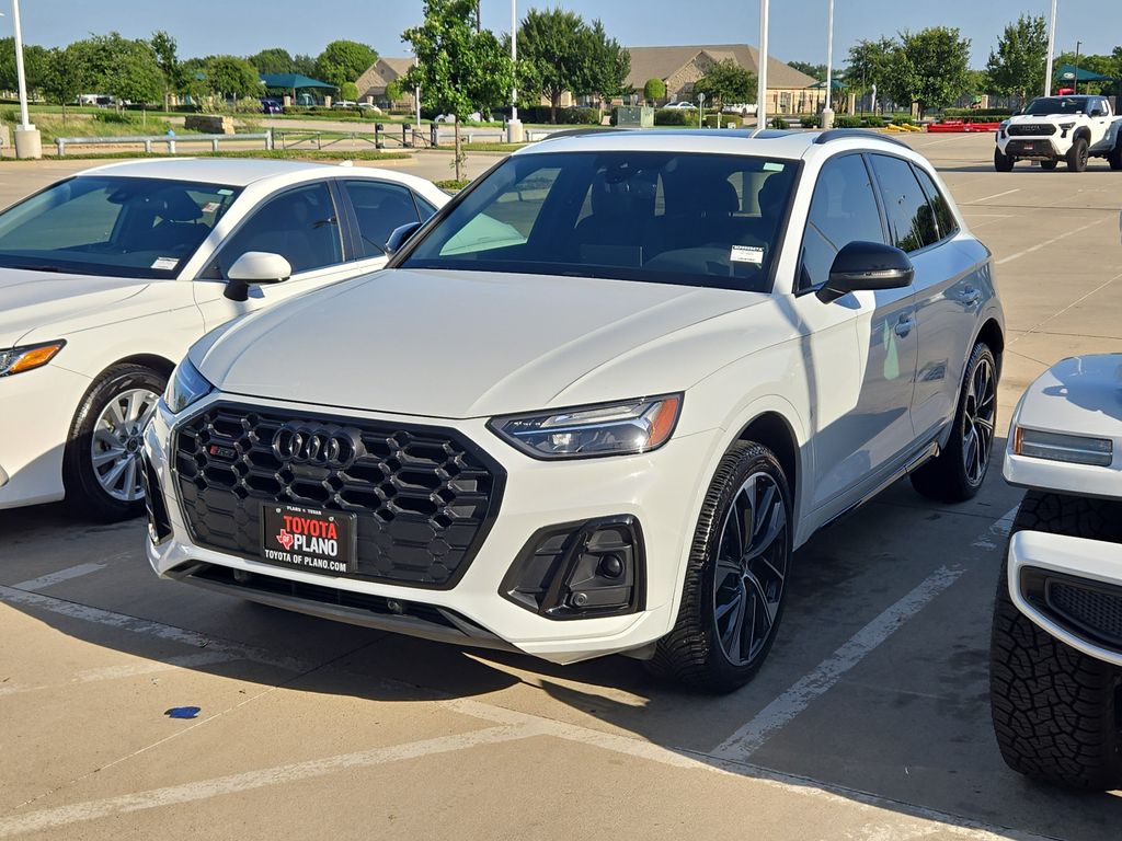 Glacier White Metallic 2021 Audi SQ5 SUV / Crossover All-Wheel Drive 8-Speed Automatic