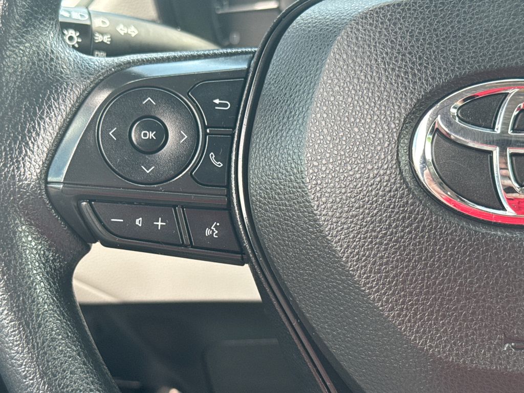 Used 2023 Silver Toyota L image 19