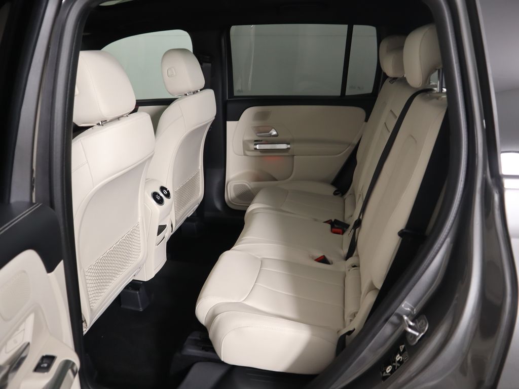 Thumbnail: 2026 Mercedes-Benz GLB - 22