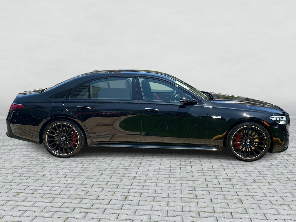 Thumbnail: 2025 Mercedes-Benz S-Class - 4