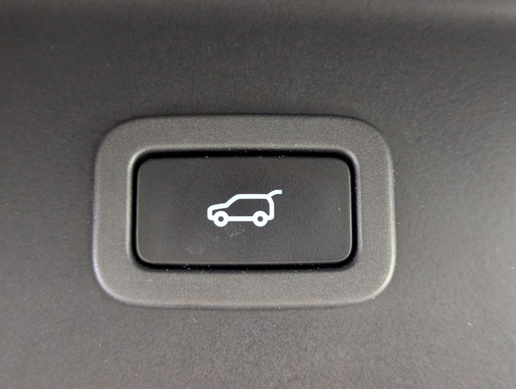 2018 Fuji White Land Rover Range Rover 5.0L V8 Supercharged 4X4 SUV