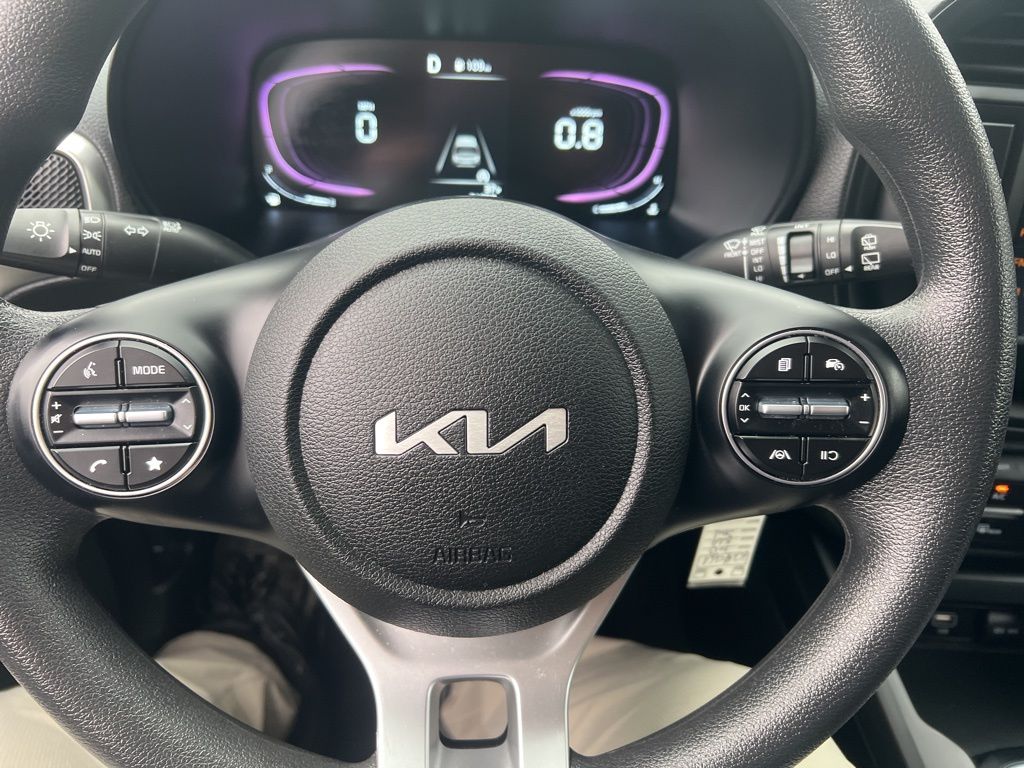2023 Kia Soul LX photo