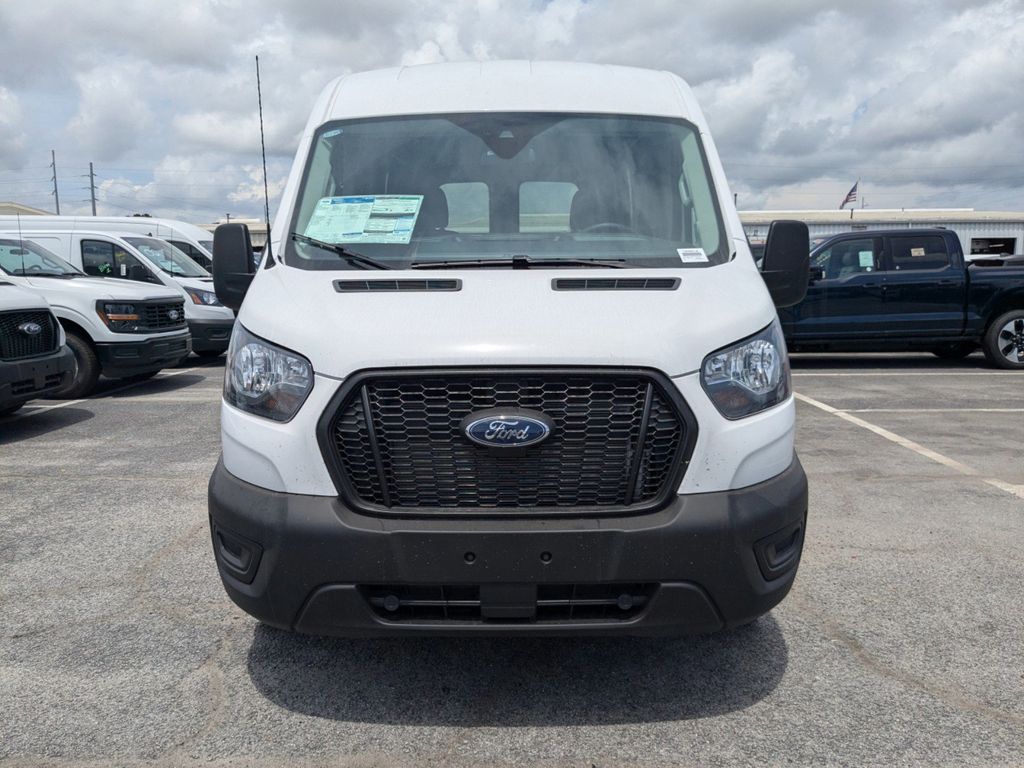 2025 Ford Transit 250