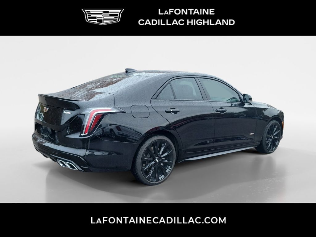 2022 Cadillac CT4 V-Series 7