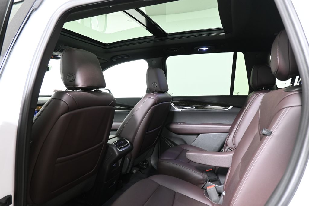 2022 Cadillac XT6 Premium Luxury 6