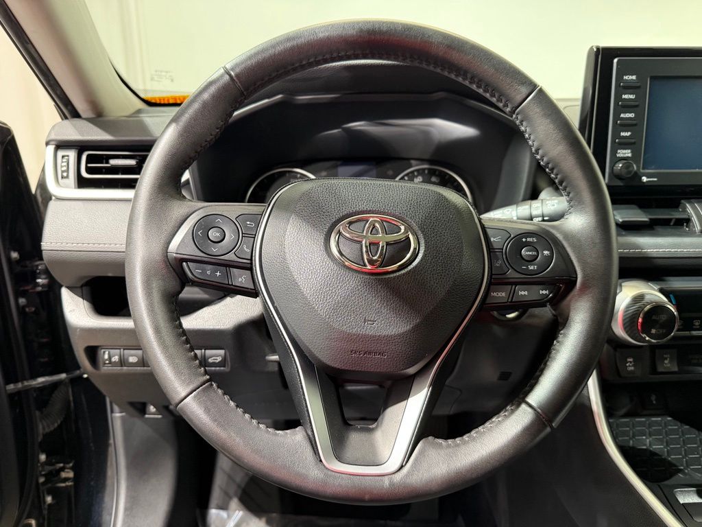 Thumbnail: 2022 Toyota RAV4 - 24