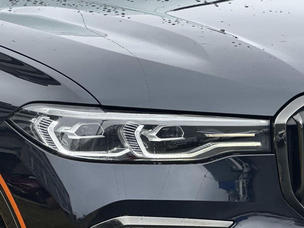 Thumbnail: 2021 BMW X7 - 5