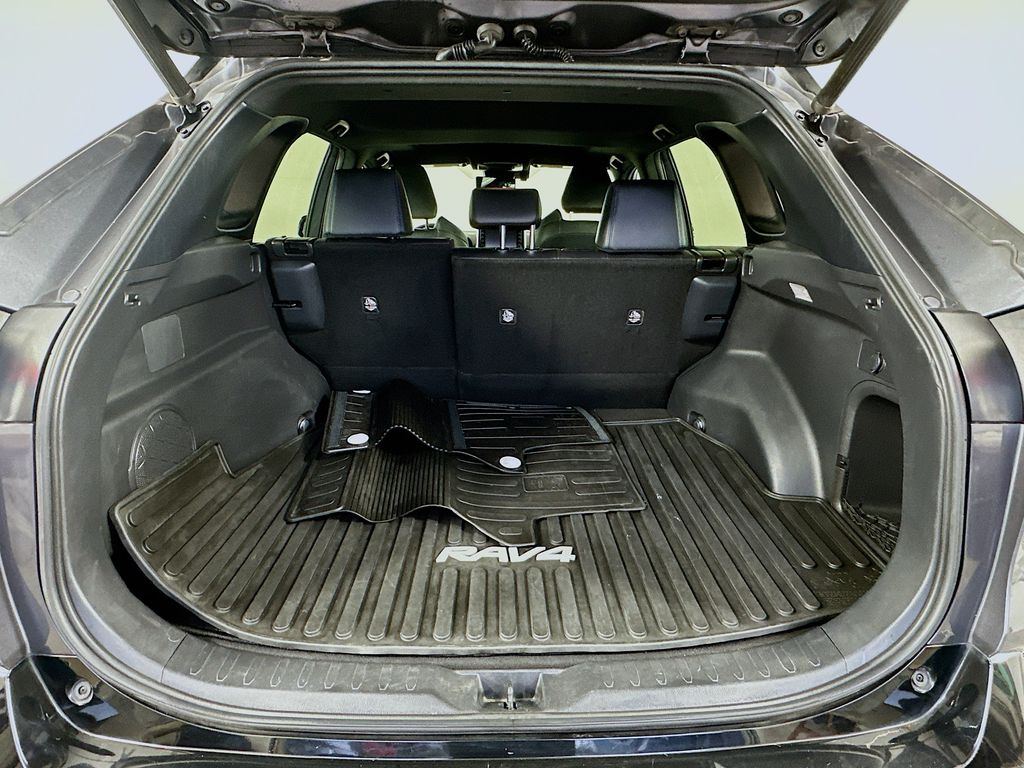 Thumbnail: 2019 Toyota RAV4 - 27