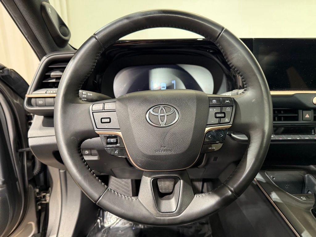 Thumbnail: 2023 Toyota Crown - 23