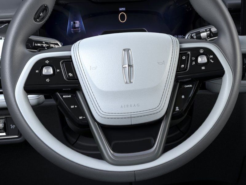 Thumbnail: 2026 Lincoln Aviator - 12