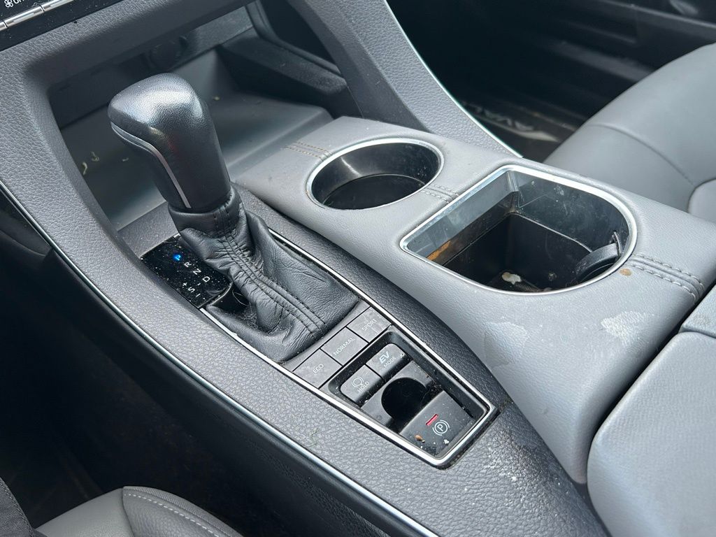 Thumbnail: 2021 Toyota Avalon - 27