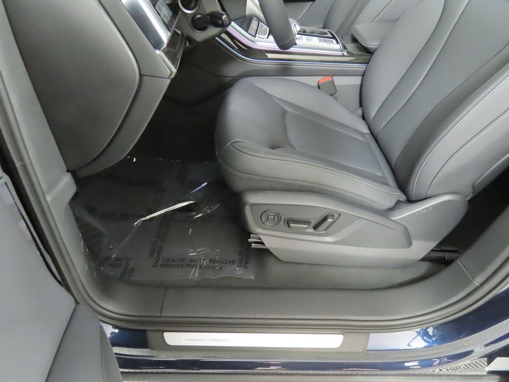 Thumbnail: 2025 Audi Q7 - 32