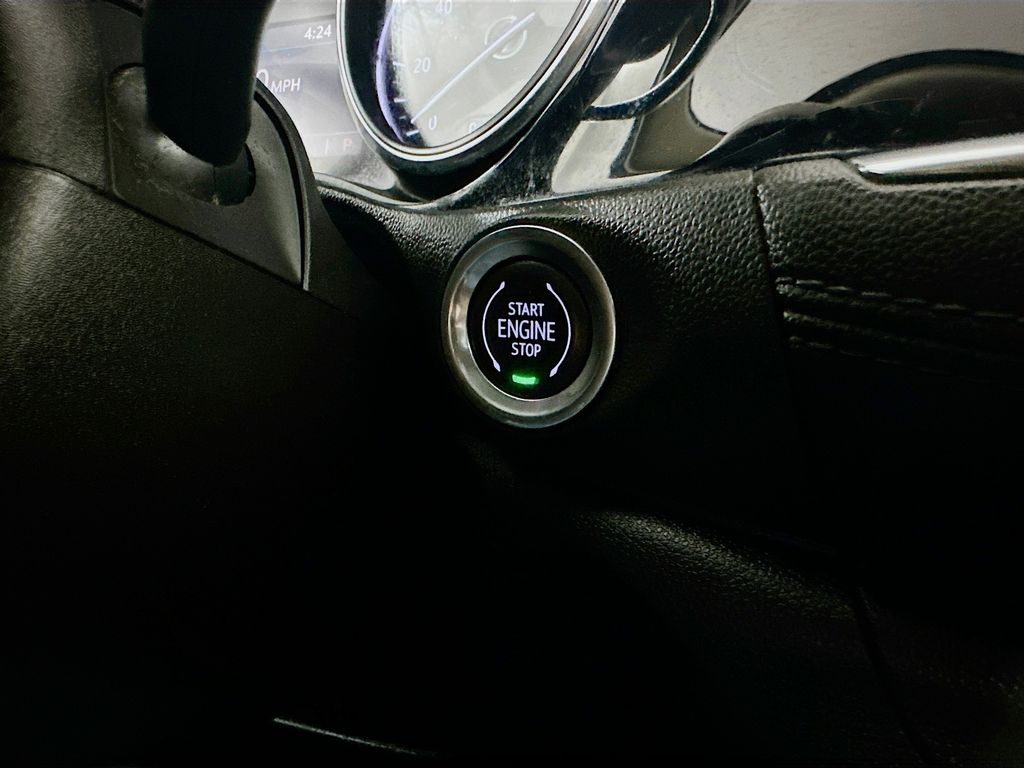 Used 2020 Black Buick Select image 27