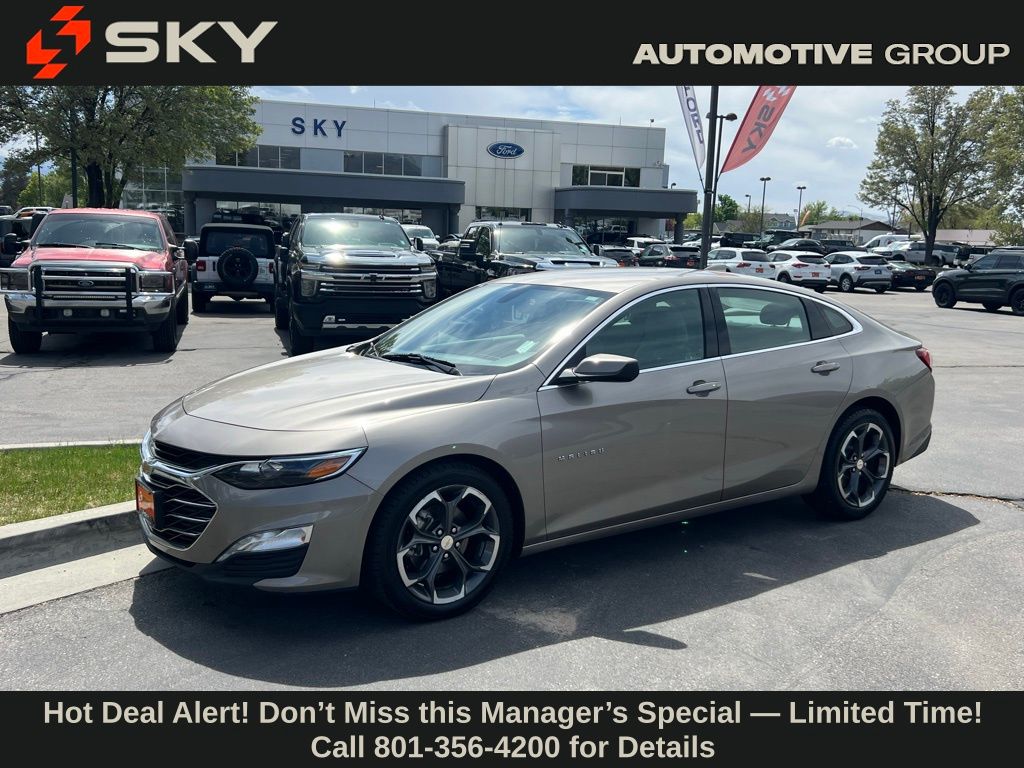 Mineral Gray Metallic 2022 Chevrolet Malibu LT FWD Sedan Front-Wheel Drive Continuously Variable Transmission